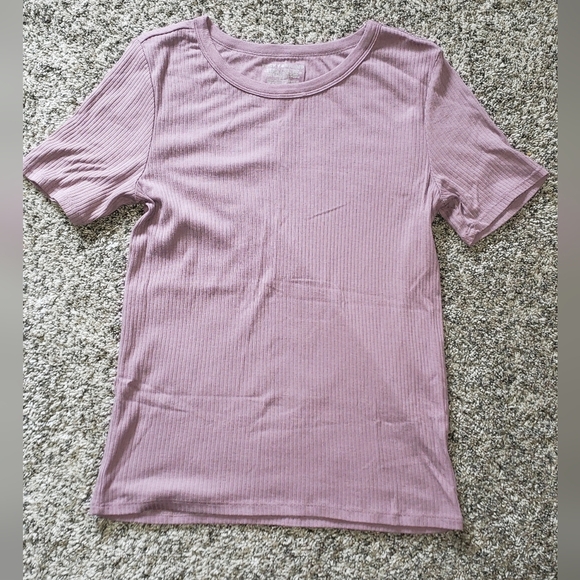 Lucky Brand| NWOT| Set of Three Short Sleeve T-Shirts in Mauve, Mint, and Slate - Picture 9 of 10